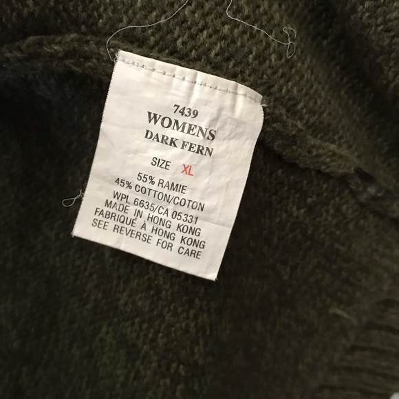 Woolrich. Dependable front zip mock turtleneck sweater. Design around chest. - Picture 9 of 9